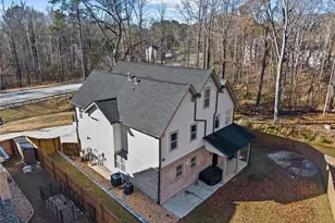 658 Rockbridge Rd, Lilburn, GA 30047 - Photo 12