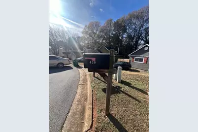 439 Orchard Drive, Stone Mountain, GA 30083 - Photo 2