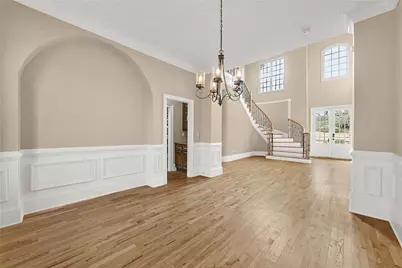 225 Lake Summit View, Atlanta, GA 30342 - Photo 6