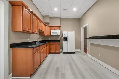 225 Lake Summit View, Atlanta, GA 30342 - Photo 36