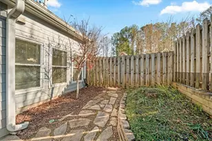 6251 Meadow Run Ct, Peachtree Corners, GA 30092 - Photo 20