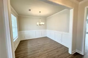 7252 Millbrae Walk, Flowery Branch, GA 30542 - Photo 4