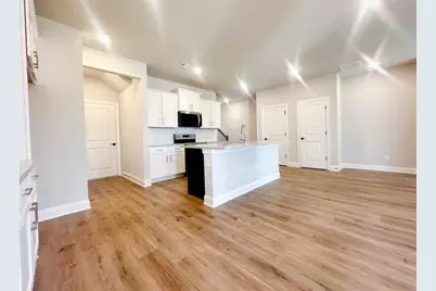 2402 Malster Lane, Lawrenceville, GA 30043 - Photo 10