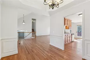 102 Oak Ridge Trail SE, White, GA 30184 - Photo 8