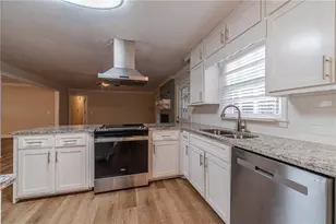 2710 Broadnax Mill Rd, Loganville, GA 30052 - Photo 10