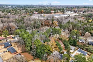 2563 Lancaster Dr, Atlanta, GA 30344 - Photo 40