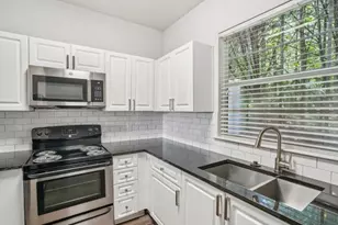 405 Phillip Blvd, Lawrenceville, GA 30046 - Photo 6