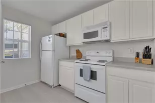 127 Chastain Cir, Newnan, GA 30263 - Photo 12