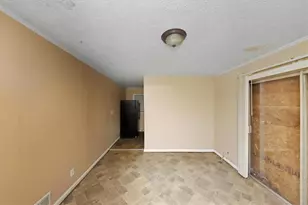 2402 Dawn Dr, Decatur, GA 30032 - Photo 6