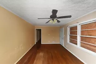 2402 Dawn Dr, Decatur, GA 30032 - Photo 4
