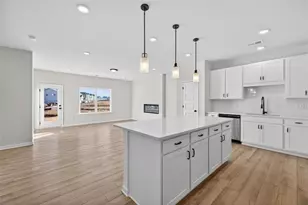 2370 Ravencliff Dr, Austell, GA 30168 - Photo 2