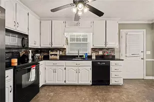 1490 Hickory Ln SW, Lilburn, GA 30047 - Photo 10