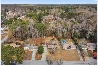 1490 Hickory Lane SW, Lilburn, GA 30047 - Photo 38