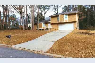 586 Stonehedge Drive, Stone Mountain, GA 30087 - Photo 1