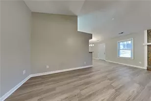 229 Colemans Bluff Dr, Woodstock, GA 30188 - Photo 4