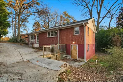 685 Melrose Drive, Forest Park, GA 30297 - Photo 2
