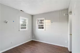 685 Melrose Dr, Forest Park, GA 30297 - Photo 10