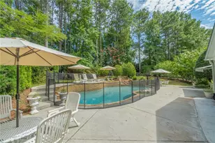 530 Saddlebrook Dr, Roswell, GA 30075 - Photo 64