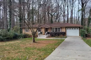 3232 Woodlynne Way, Atlanta, GA 30340 - Photo 2
