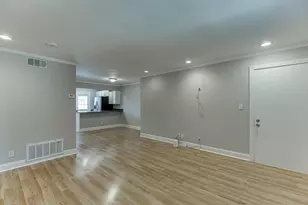 4282 Roswell Rd NE, Atlanta, GA 30342 - Photo 10