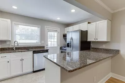 4282 Roswell Road NE #D2, Atlanta, GA 30342 - Photo 16