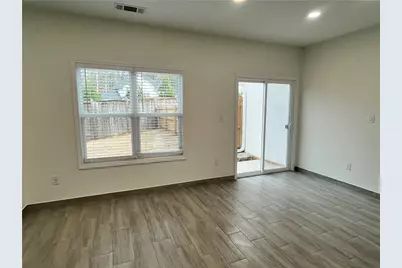 4500 Kings Lake Drive NE, Marietta, GA 30067 - Photo 14