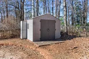 48 Stonehedge Ct, Buford, GA 30518 - Photo 36