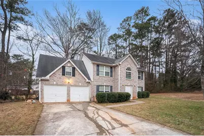 4639 Ruby Forrest Drive, Stone Mountain, GA 30083 - Photo 2