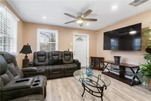 142 Hutton Pl NW, Atlanta, GA 30318 - Photo 2