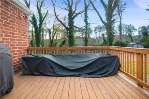 142 Hutton Pl NW, Atlanta, GA 30318 - Photo 12