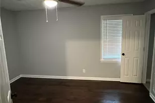 420 Lockridge Ln, Lawrenceville, GA 30046 - Photo 14