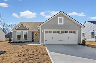 37 Summer Clb Blvd NW, Rome, GA 30165 - Photo 1