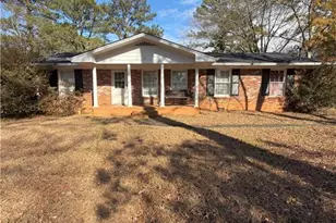 2473 Ben Hill Rd, Atlanta, GA 30344 - Photo 1