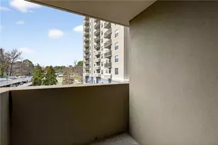 795 Hammond Dr, Atlanta, GA 30328 - Photo 18