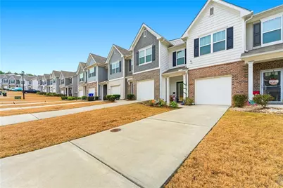 5723 Union Pointe Drive, Union City, GA 30291 - Photo 2