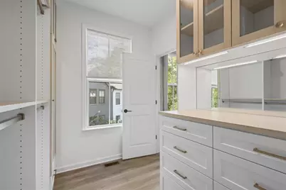 121 Chestnut Circle, Atlanta, GA 30342 - Photo 34