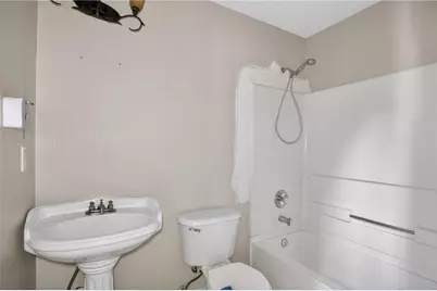 587 Wynmeadow Court, Stone Mountain, GA 30087 - Photo 18