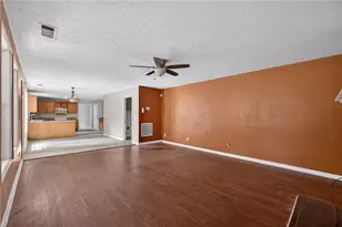 587 Wynmeadow Ct, Stone Mountain, GA 30087 - Photo 16