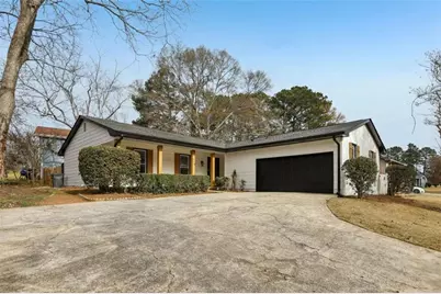 538 Stanton Woods Dr SE, Conyers, GA 30094 - Photo 2