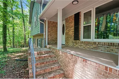 1050 Skyline Drive, Covington, GA 30014 - Photo 4