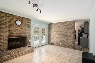 1050 Skyline Dr, Covington, GA 30014 - Photo 8