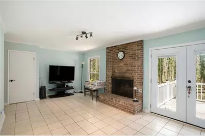 1050 Skyline Drive, Covington, GA 30014 - Photo 6