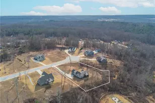 148 Chestnut Trl, Commerce, GA 30529 - Photo 4