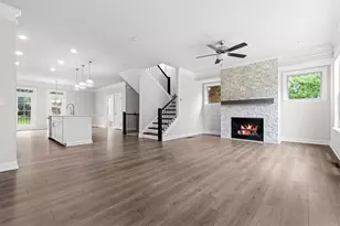 2560 Clairebrooke Bnd, Atlanta, GA 30341 - Photo 12