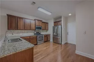 1935 Hickory Station Cir, Snellville, GA 30078 - Photo 8