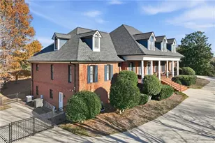 2650 Waters Edge Dr, Gainesville, GA 30504 - Photo 6