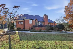 2650 Waters Edge Dr, Gainesville, GA 30504 - Photo 10