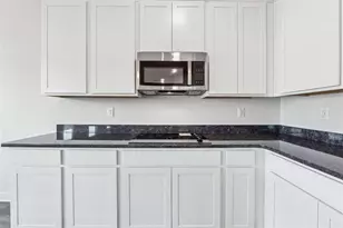 1575 Sungrown Wy, McDonough, GA 30253 - Photo 10