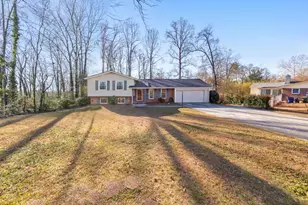 2846 Summit Ridge Dr, Marietta, GA 30066 - Photo 2