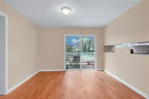 1769 Stratford Dr, Snellville, GA 30078 - Photo 6